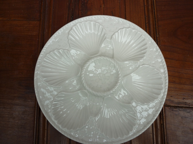 Assiettes à Huîtres Inox Knadgbft - Lot De 4 - Forme Coquillage Avec Emplacements Sauce