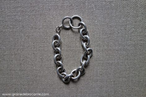 bracelet en métal argenté style Hermès