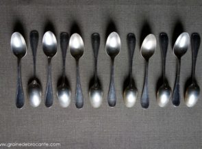 12 silver-plated coffee spoonsargenté