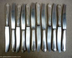 couteaux de table métal argenté