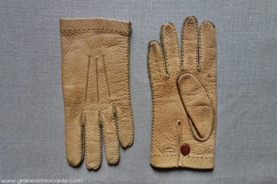 Paire de gants en pécari