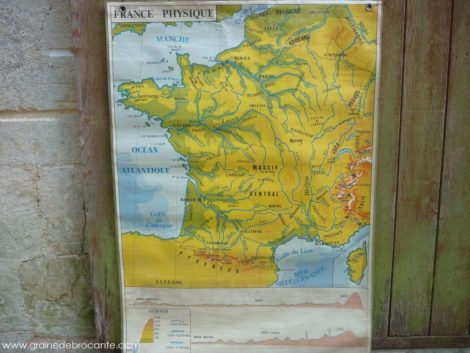 Carte géographique ancienne d'école plastifiée années 70 Rossignol