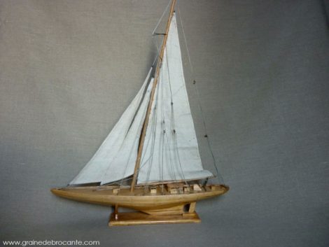 maquette de bateau en bois