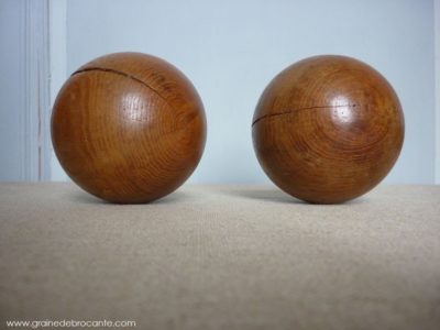 grosses boules en bois anciennes