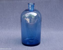 bouteille ancienne de pharmacine bleue